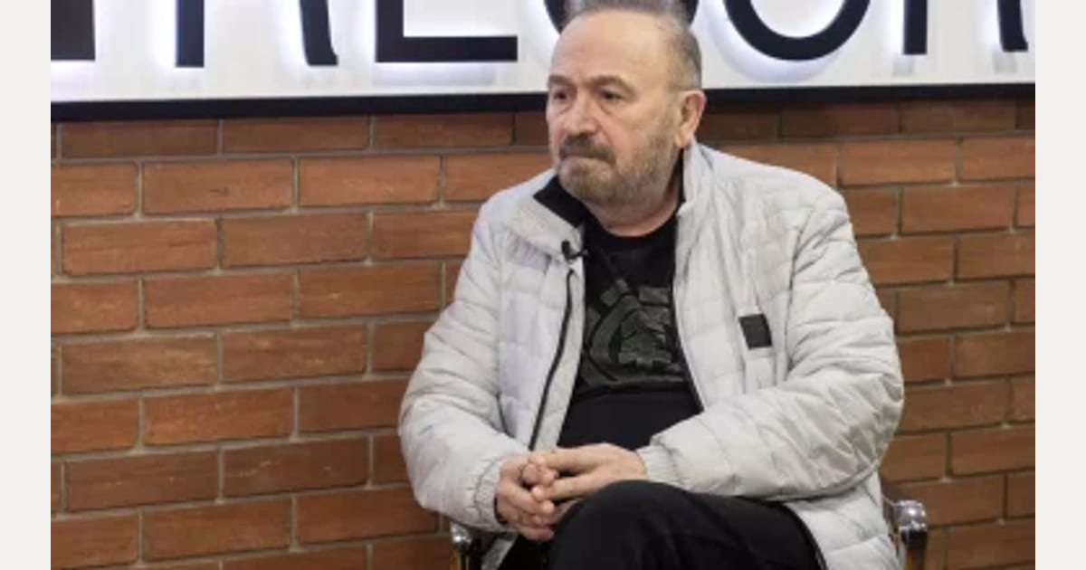 Η απάντηση του Σ.Γονίδη για τον χαιρετισμό στον Η.Κασιδιάρη στο νυκτερινό κέντρο όπου εμφανίζεται