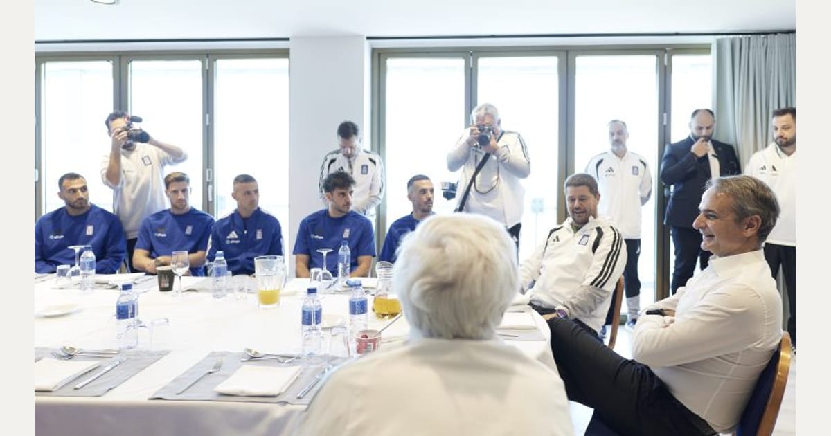 Μεσ’ την αγωνία για Τούμπα και Βοτανικό ο Τζόλης με τον Καρέτσα
