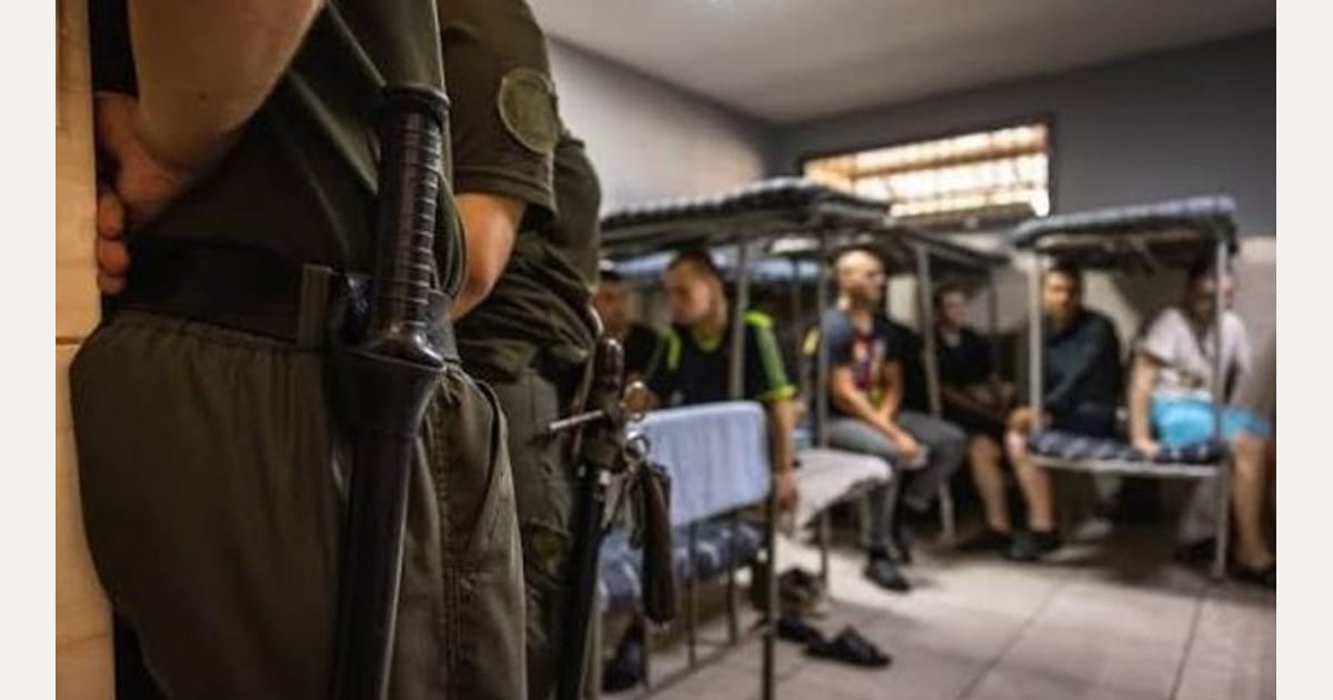 Ρωσία: Χτίζει επτά «υπερφυλακές» ενώ οι φυλακισμένοι φεύγουν για το μέτωπο