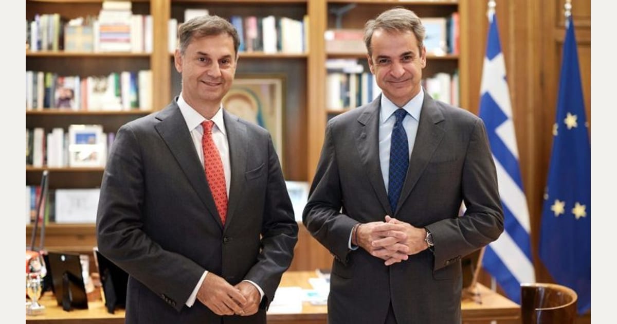 «Πέτα τον Θεοχάρη από το τρένο»…