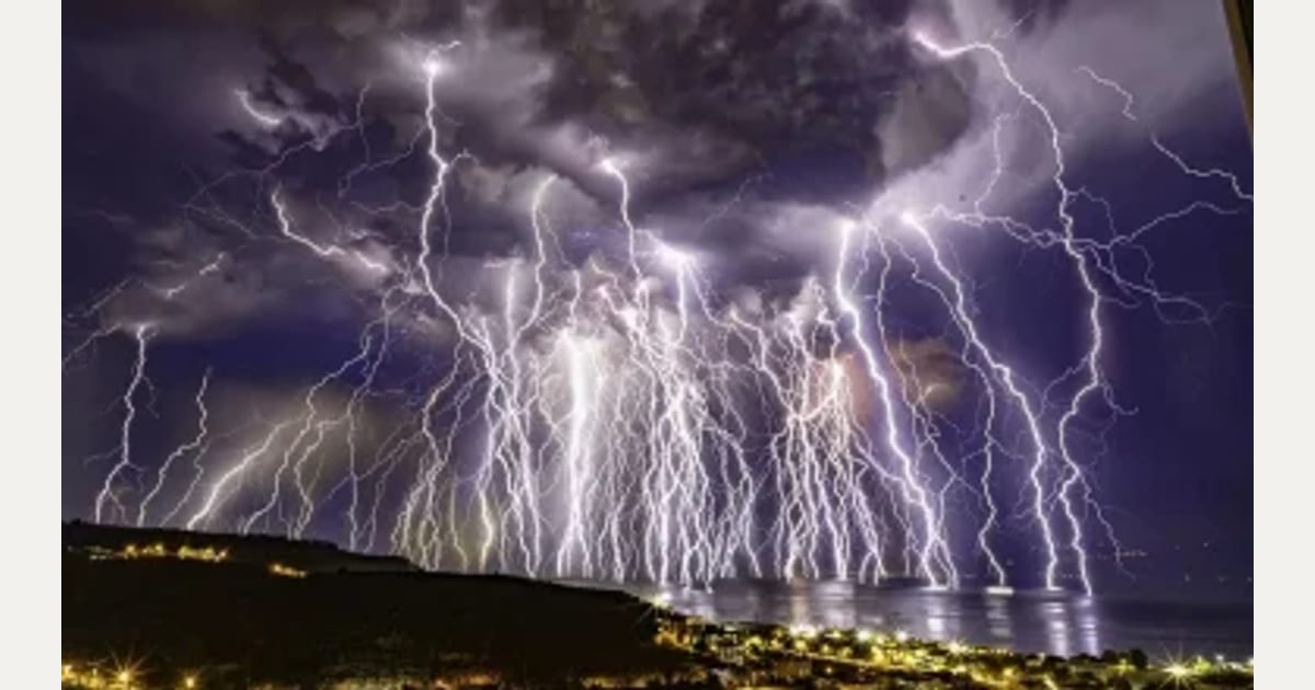 Η συσκευή που μπορεί να καταστραφεί από κεραυνό – Τι πρέπει να αποσυνδέσετε
