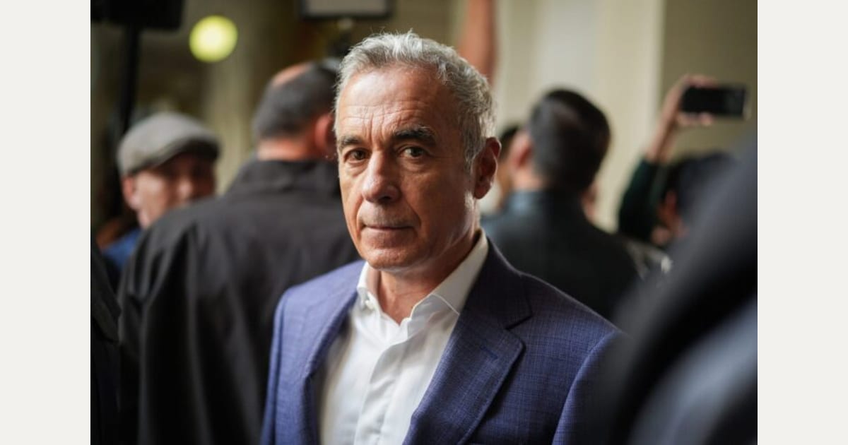 Ρουμανία: Χιλιάδες διαδηλωτές απαιτούν την απελευθέρωση του Κάλιν Γκεοργκέσκου