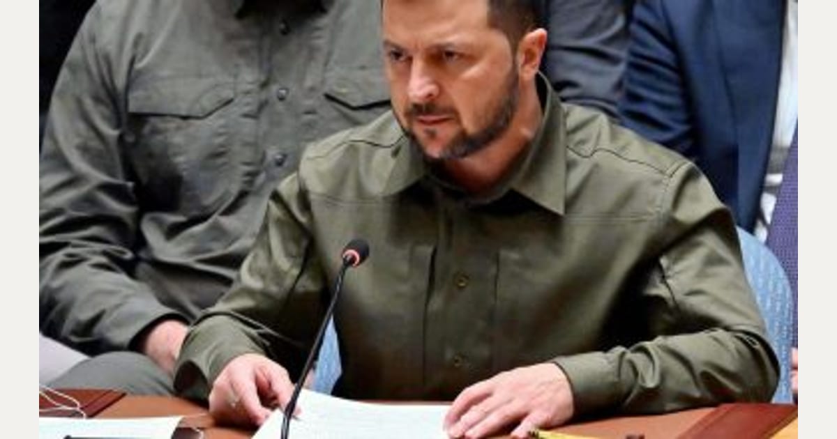 Β.Ζελένσκι: «Η Ρωσία ετοιμάζει μαζική επίθεση στην Ουκρανία»