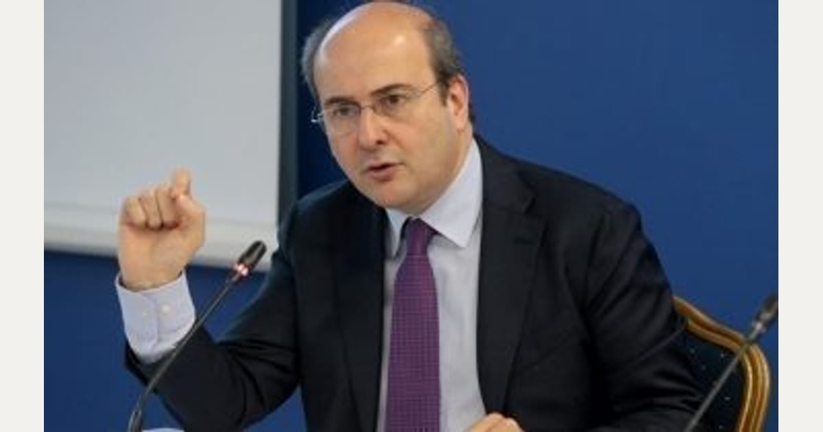 Χατζηδάκης: Στηρίζουμε τα συμφέροντα της Ελλάδας χωρίς φανφάρες και σαπουνόφουσκες