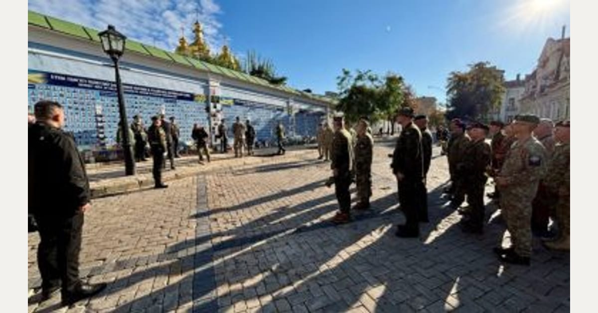 Για πρώτη φορά μετά από 8 χρόνια έφτασαν στο Κίεβο στρατιωτικοί εκπρόσωποι και των 32 χωρών του ΝΑΤΟ
