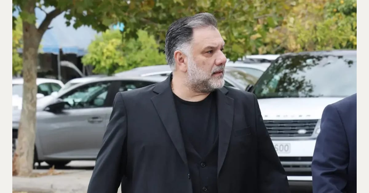Γ.Αρναούτογλου για Α.Βίσση και Ν.Καρβέλα: «Δεν θέλω να ξεφτιλίζονται έτσι» (βίντεο)