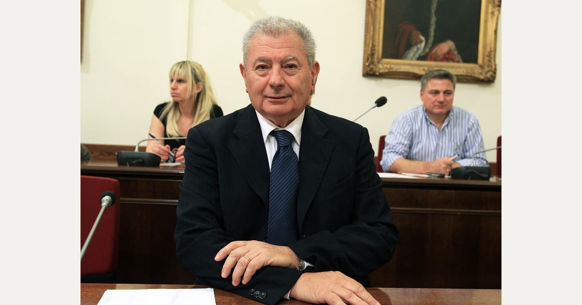 Μετά από πολύμηνη διαδικασία ο πρόεδρος του ΜΟΔ της Αθήνας ανακοινώνει την ετυμηγορία του για την υπόθεση θανάτου του Σ. Βαλυράκη