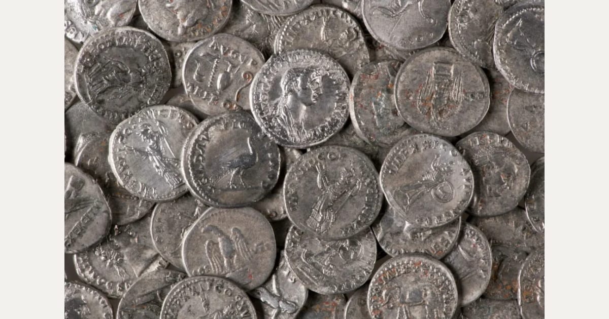 Γερμανία: Βρήκαν 934 ρωμαϊκά ασημένια νομίσματα – Ο μεγαλύτερος θησαυρός από την εποχή του Αδριανού