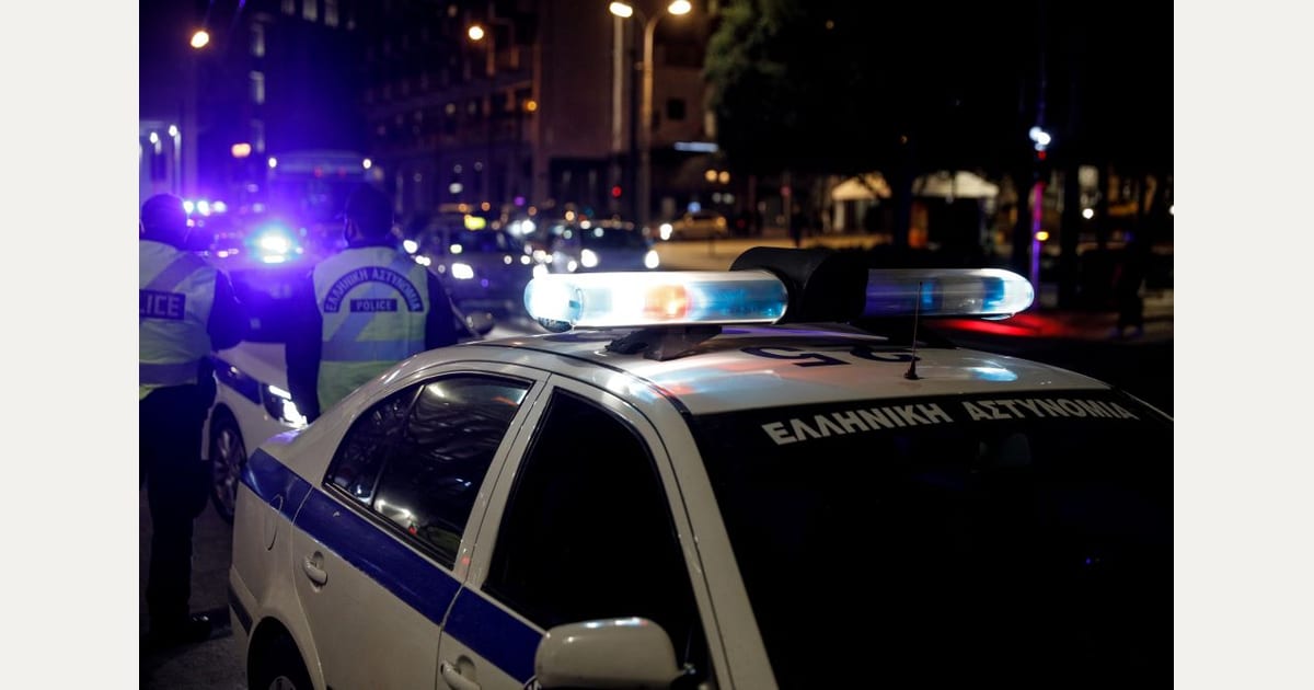 Θεσσαλονίκη: Καταδίωξη στο κέντρο της πόλης – Οδηγός εγκατέλειψε το όχημα με 7 αλλοδαπούς