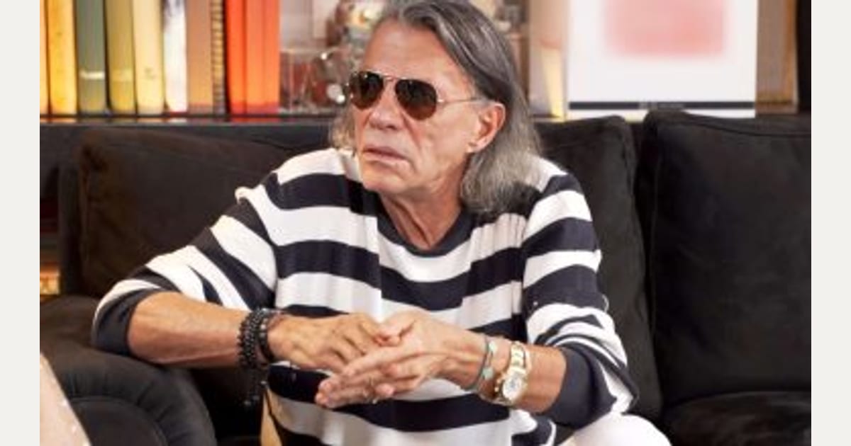 Η.Ψινάκης: «Με τον Νίκο Καρβέλα έχουμε παίξει ξύλο στην Ιερά Οδό»