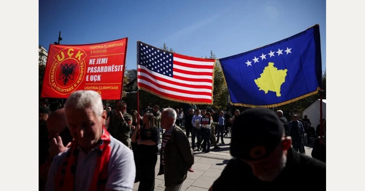Το Κόσοβο επιβάλει περιορισμούς στο Ειδικό Δικαστήριο της Χάγης που καταδίκασε τους πρώην διοικητές του UCK