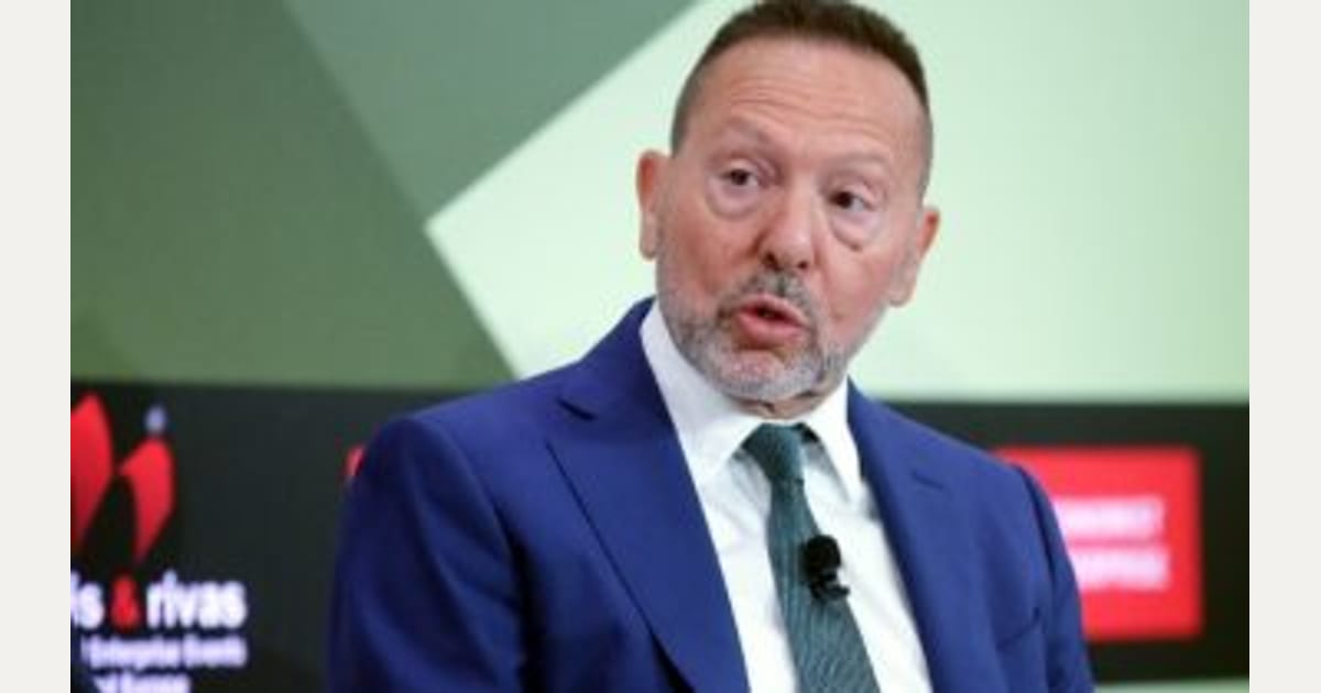Στουρνάρας: «Success story» η Ελλάδα – Στο 18% του ΑΕΠ οι επενδύσεις