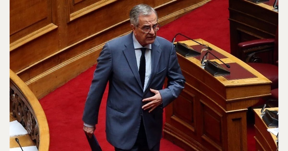 Τσιούτσιας κατά της κυβέρνησης: «Η ΝΔ έχει υποστεί ιδεολογική μετάλλαξη» – «Πιέζει ο κόσμος» για πολιτικές πρωτοβουλίες από τον Σαμαρά