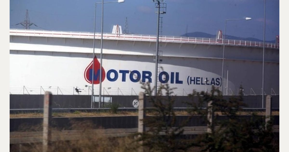 Ισχυρή έκρηξη στη Motor Oil στους Αγίους Θεοδώρους – Πληροφορίες για δύο σοβαρά τραυματίες