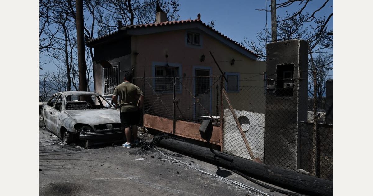 Πυρόπληκτοι: «Παγώνουν» για 12 μήνες πλειστηριασμοί και κατασχέσεις