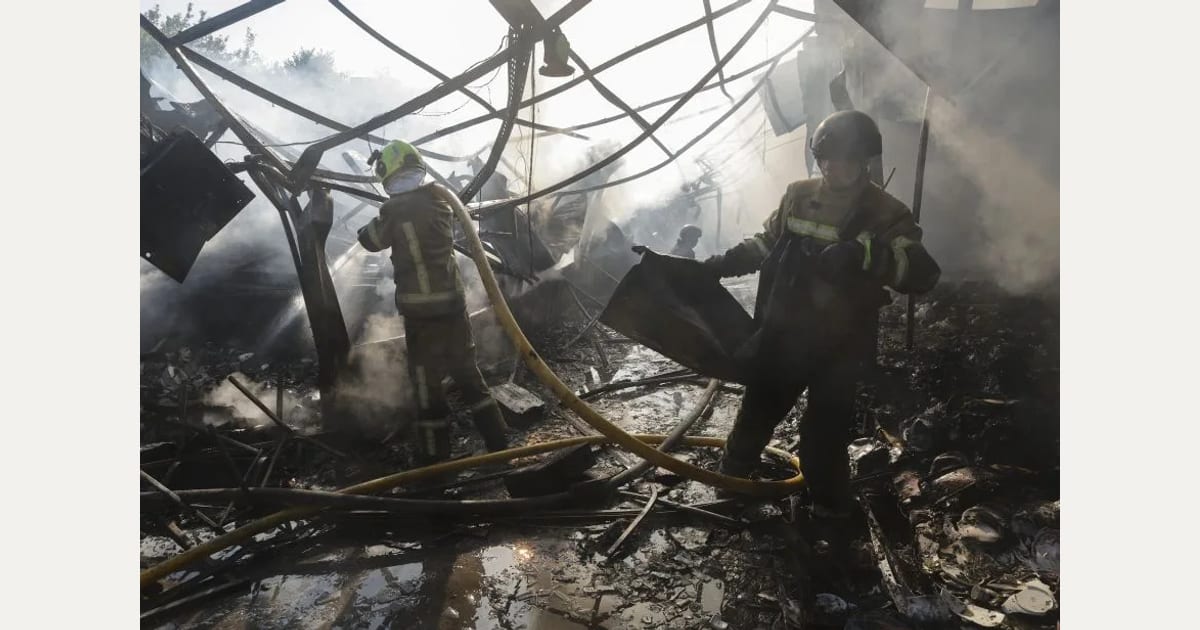 Ουκρανία – Ζαπορίζια: 7 νεκροί, μεταξύ των οποίων 3 παιδιά, από ρωσικά πλήγματα