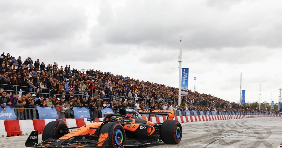 Οι πιο εντυπωσιακές στιγμές του Allwyn x McLaren Racing: Live in Athens (video & photos)