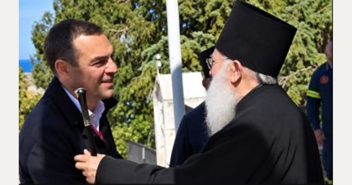 Η «καραμπινάτη διαπλοκή» του 2010 έγινε θερμή υποδοχή το 2026