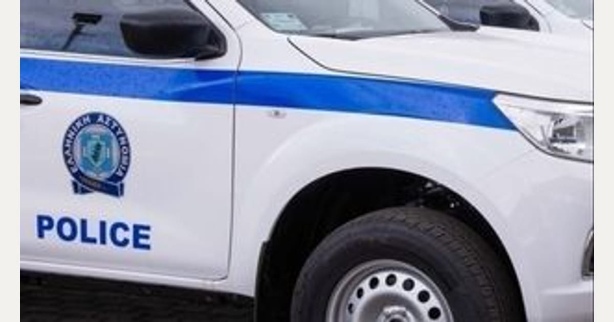 Θρίλερ στη Γλυφάδα: Νεκρός άνδρας στη μέση του δρόμου από σφαίρες στο κεφάλι