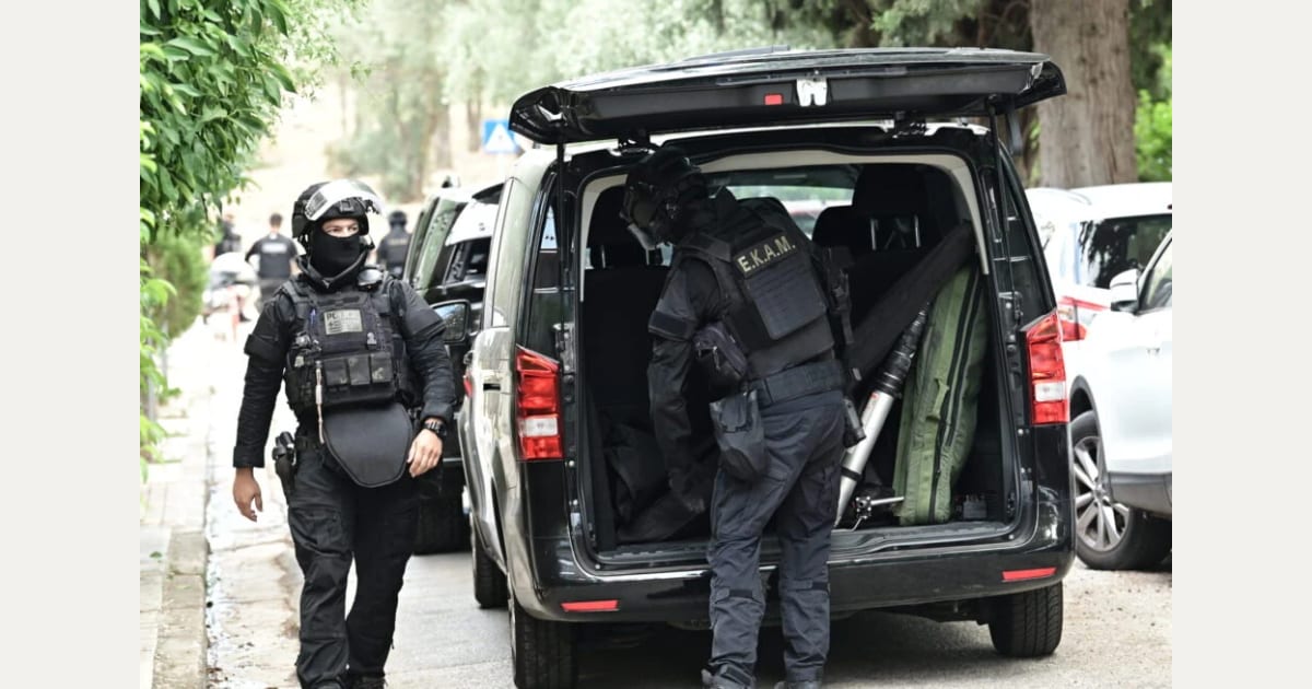 Άνω Λιόσια: Κύκλωμα τηλεφωνικών απατών με λεία άνω των 800.000 ευρώ (βίντεο)
