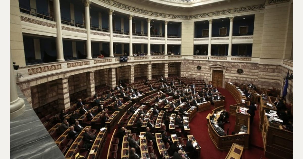ΑΝΑΘΕΩΡΗΣΗ- Η ΕΞΕΛΙΞΗ ΤΗΣ ΕΚΘΕΤΕΙ ΤΟ ΠΟΛΙΤΙΚΟ ΣΥΣΤΗΜΑ