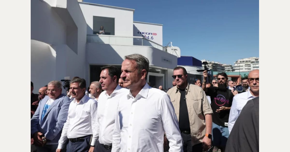 Επικοινωνιακό σόου Μητσοτάκη στον Ασπρόπυργο την ώρα που τα σχολεία της περιφέρειας στενάζουν από τα κενά
