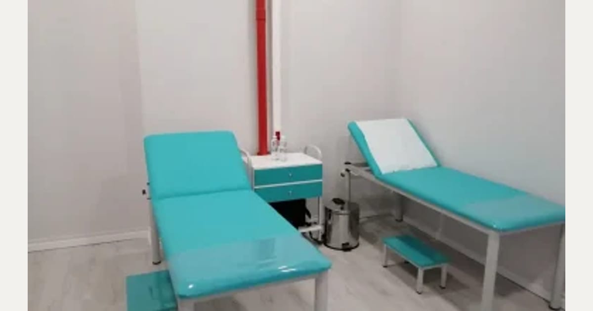 Καταγγελία για «αυτοσχέδιο ιατρείο» σε βίλα στην Αττική: «Η συνεδρία κόστιζε 6.000 ευρώ» (βίντεο)