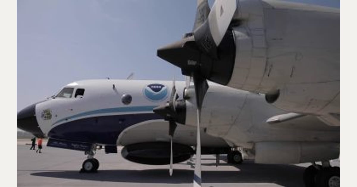 Κόβει την ανάσα: Οι «Κυνηγοί Τυφώνων» της NOAA