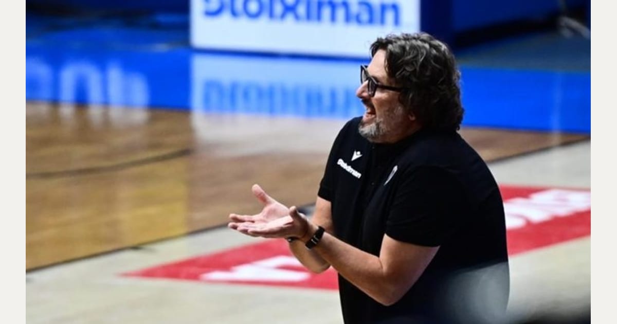 Τρινκιέρι: «Ακόμη προσπαθώ να καταλάβω τι συνεργασία πρέπει να έχω με τους διαιτητές και πώς θα το αντιμετωπίσουμε»