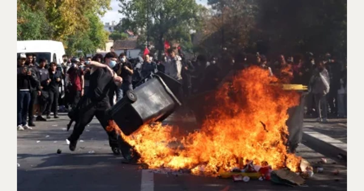 Σοκάρει νέο βίντεο από τα επεισόδια στη Γαλλία: Nεαρός καίει στο πρόσωπο γυναίκα μετά από καβγά!