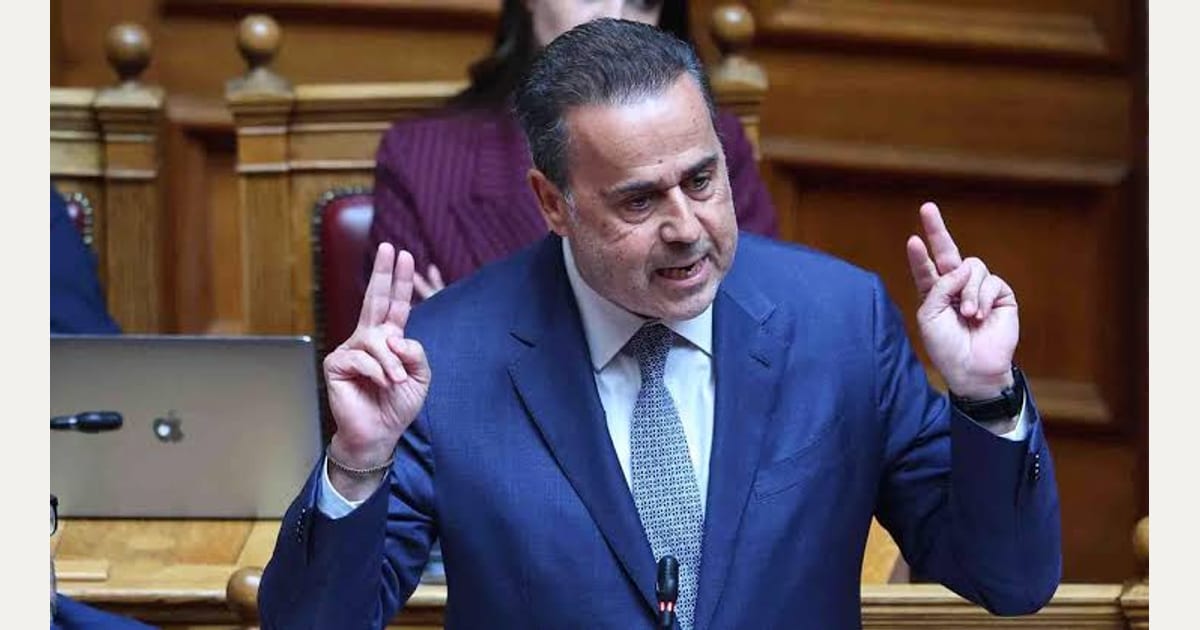 Στριμωγμένος από το δημοσίευμα της WSJ ο Παπασταύρου: Έδωσε επιτέλους απάντηση, κάνοντας τον ανήξερο