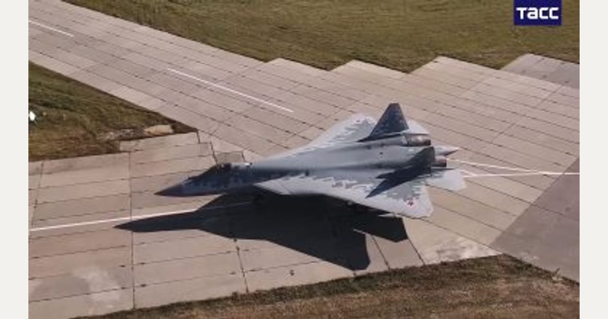 Bίντεο: Τα Su-57 υποστήριξαν τα Su-34 στην άσκηση Center 2026 κι εντυπωσίασαν τον Β.Πούτιν (βίντεο)
