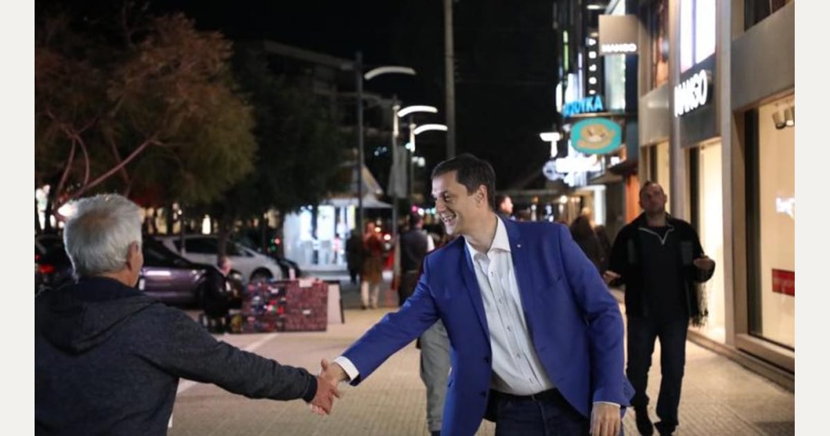 Ξέφυγε ο αγαπημένος της τρόικας: Ο εμίρης Χάρης Θεοχάρης και ο κακομοίρης ελληνικός λαός