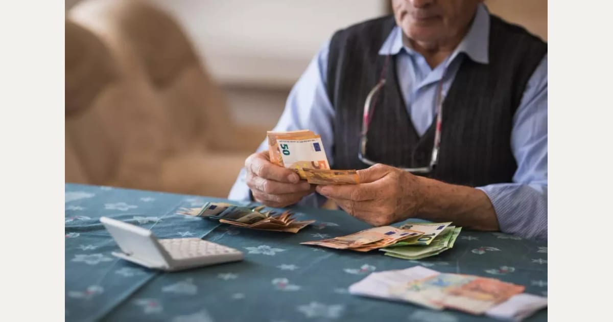 Ξεπέρασαν τους 300.000